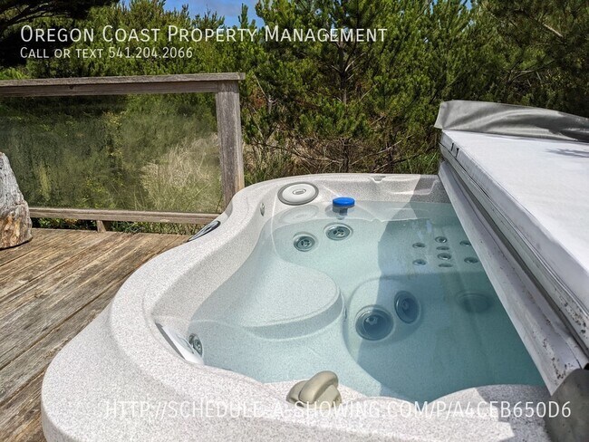 Building Photo - Fully furnished 3 bedroom beach condo