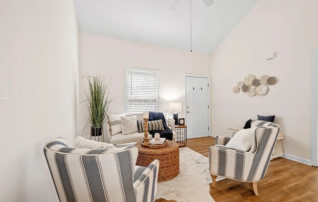 Building Photo - 1514/1516 Cassell Ln