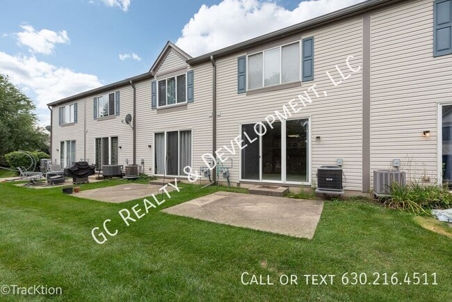 Building Photo - 712 Blossom Ct