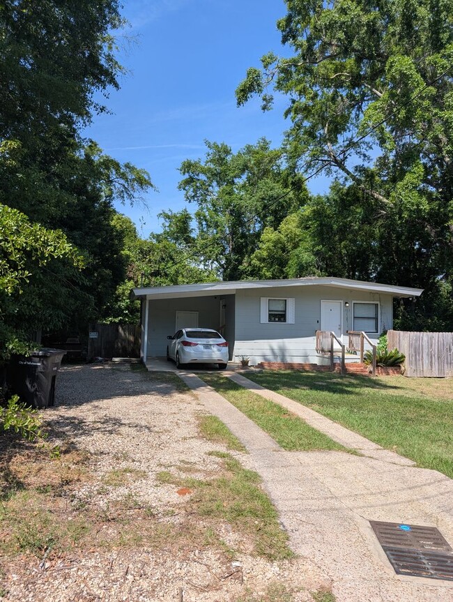 Building Photo - 1513 Atkamire Dr