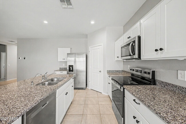 Building Photo - 103 S Collier Ln