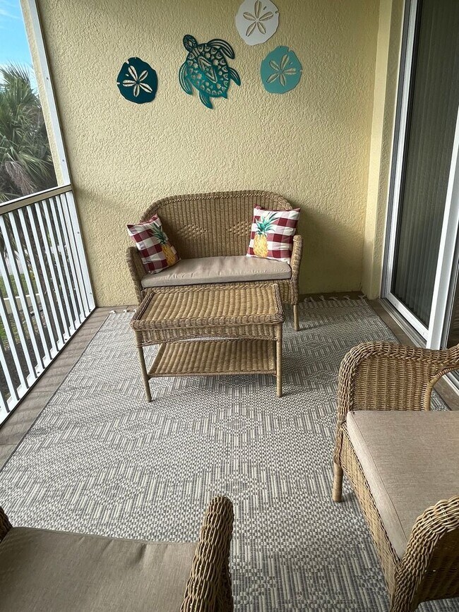 Building Photo - Furnished 3 Bedroom 2 Bath with Garage Punta Gorda Condo