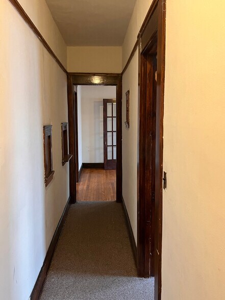 Building Photo - 111 E Gorham St