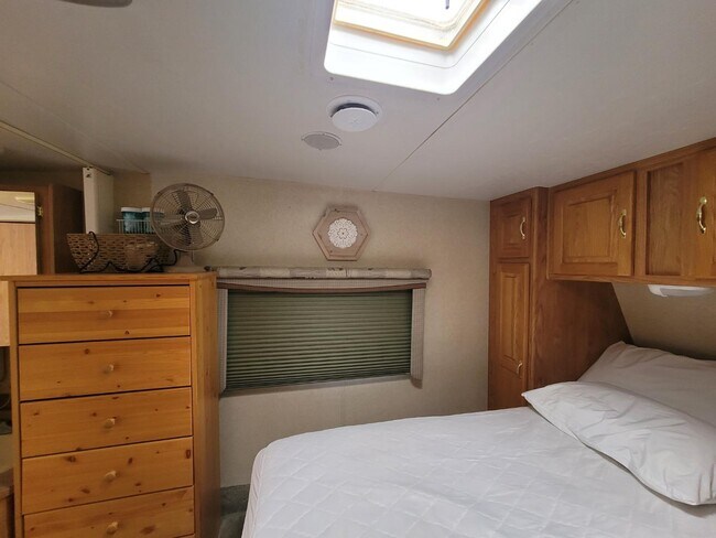 Building Photo - 9797 E 32nd St