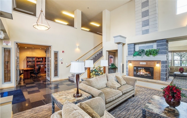 Building Photo - Beautiful Waterford Crossing 2 bedroom Condo