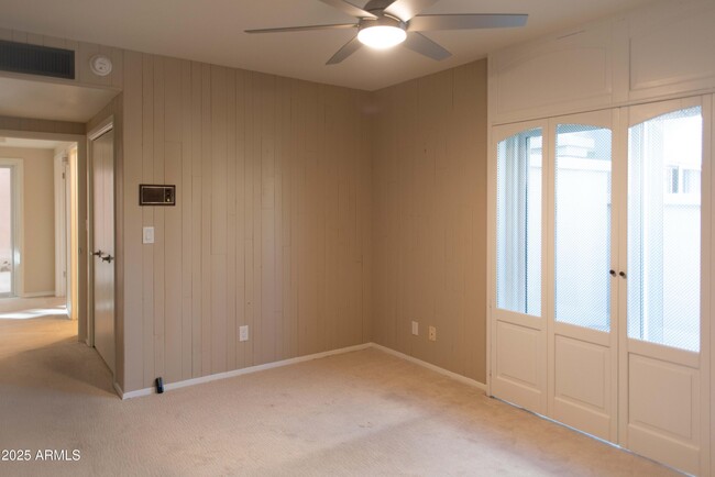 Building Photo - 6945 E Glenrosa Ave