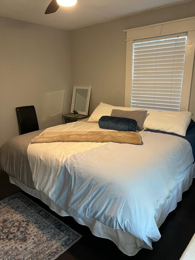 Building Photo - 4314 Gano St