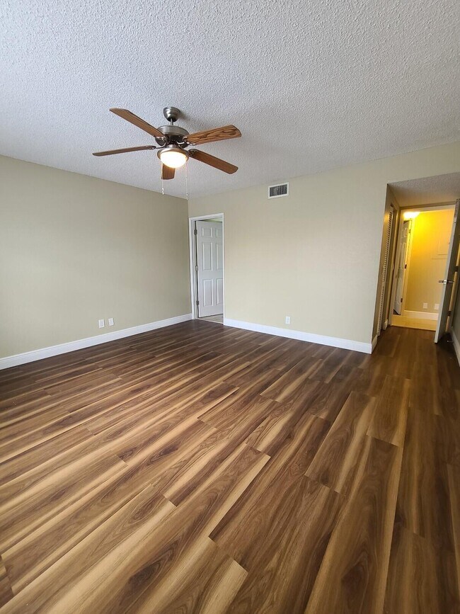 Building Photo - 1640 Windorah Way