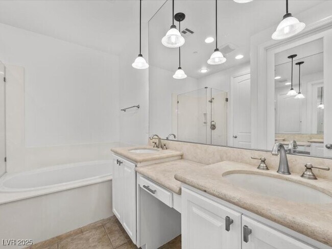 Building Photo - 1159 Calcione Dr