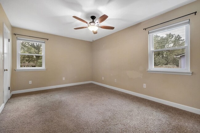 Building Photo - 5831 Split Oak Ln