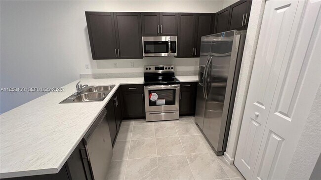 Building Photo - 28704 SW 134th Ct