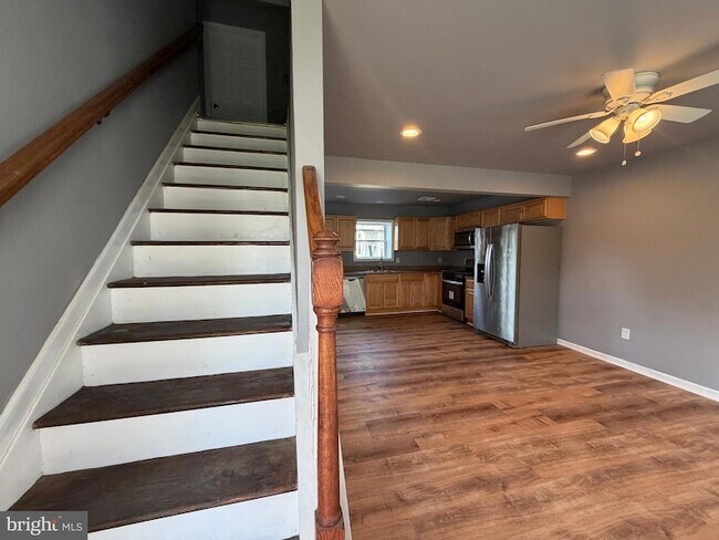 Building Photo - 5517 Schumacher Dr