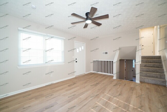 Building Photo - 2909 Gentry Ln