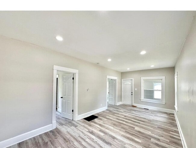 Building Photo - 2317 Lyon St