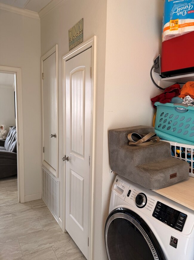 Building Photo - 7142 W 29th St