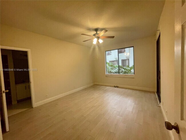 Building Photo - 7525 NW 61st Terrace