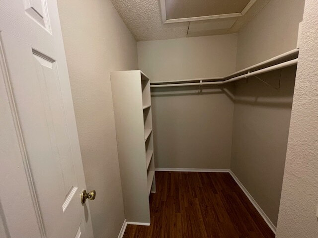 Building Photo - Updated 3BR/2BA Home with Fenced Backyard in Dunn Ave / Highlands Area