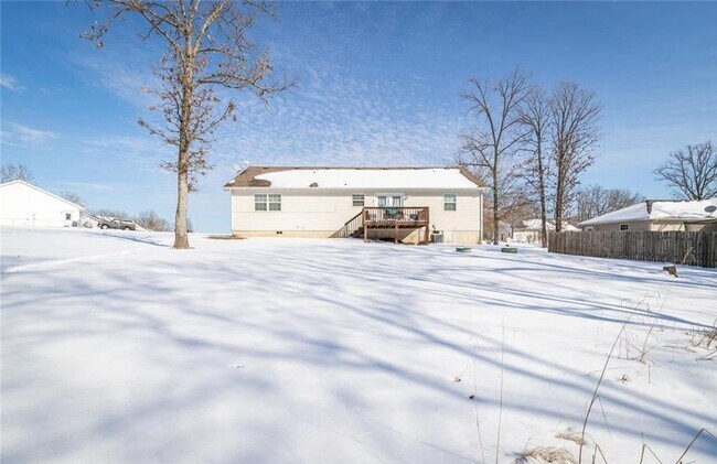 Building Photo - Beautiful 3 Bedroom, 2 Bathroom Home in No...