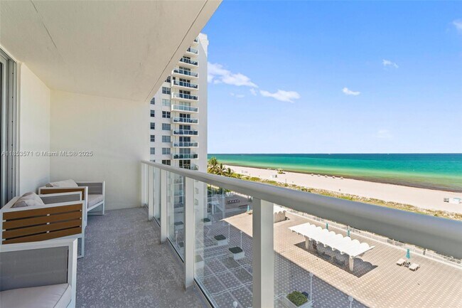 Building Photo - 5701 Collins Ave