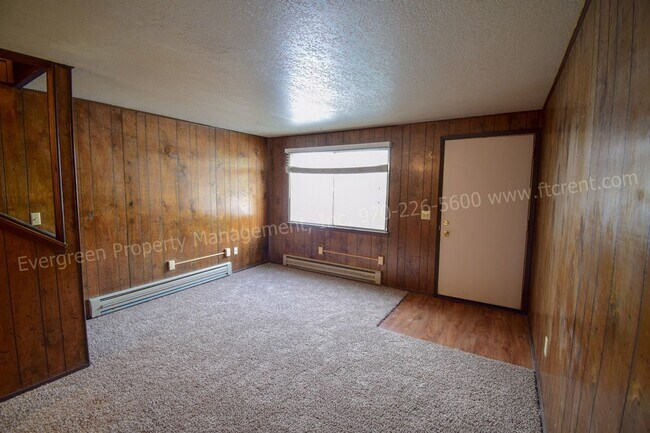 Building Photo - 1201 Pomona St