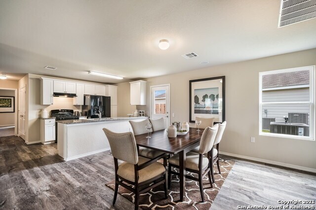Building Photo - 10538 Varmus Dr