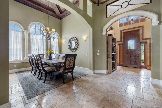 Building Photo - 130 SE Bella Strano