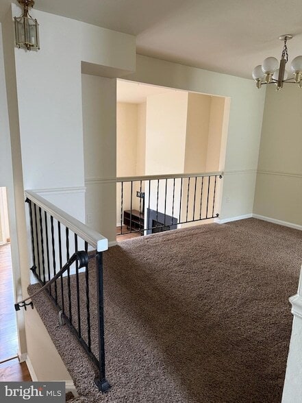 Building Photo - 9 Autumn Hill Way