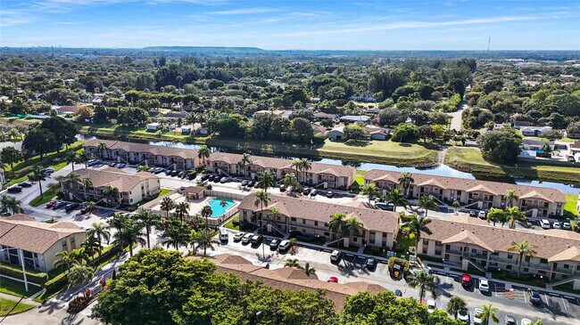 Building Photo - 9466 Boca Cove Cir