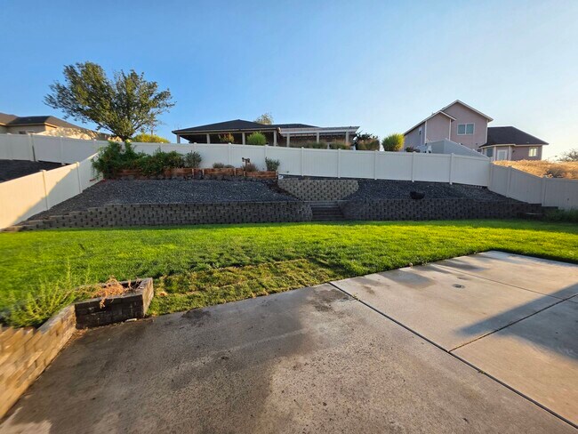 Building Photo - 6009 Pimlico Dr