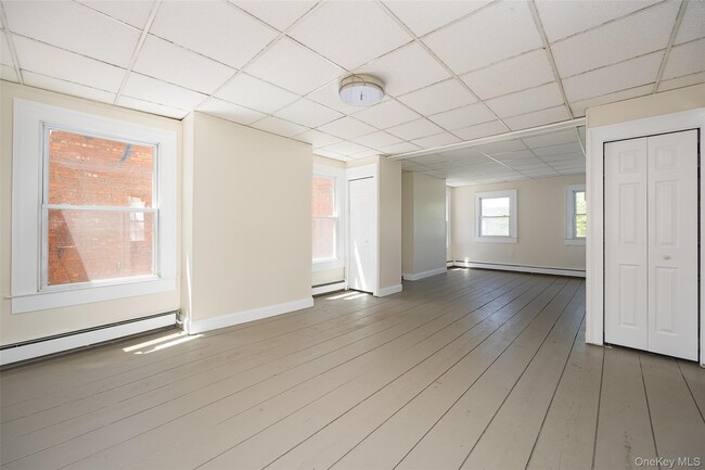 Building Photo - 29 Delano St