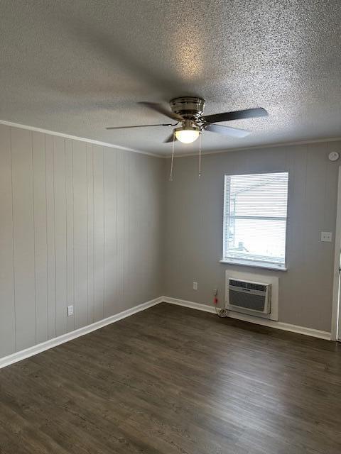 Building Photo - 711 20th St SE