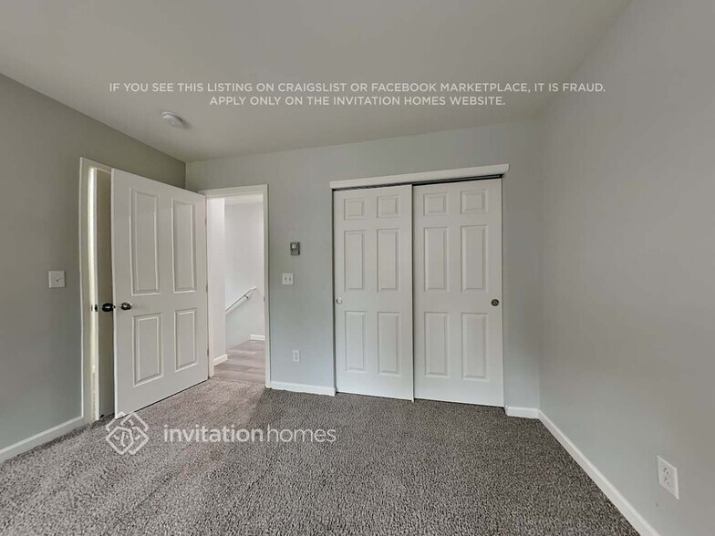 Building Photo - 3651 London Loop NE