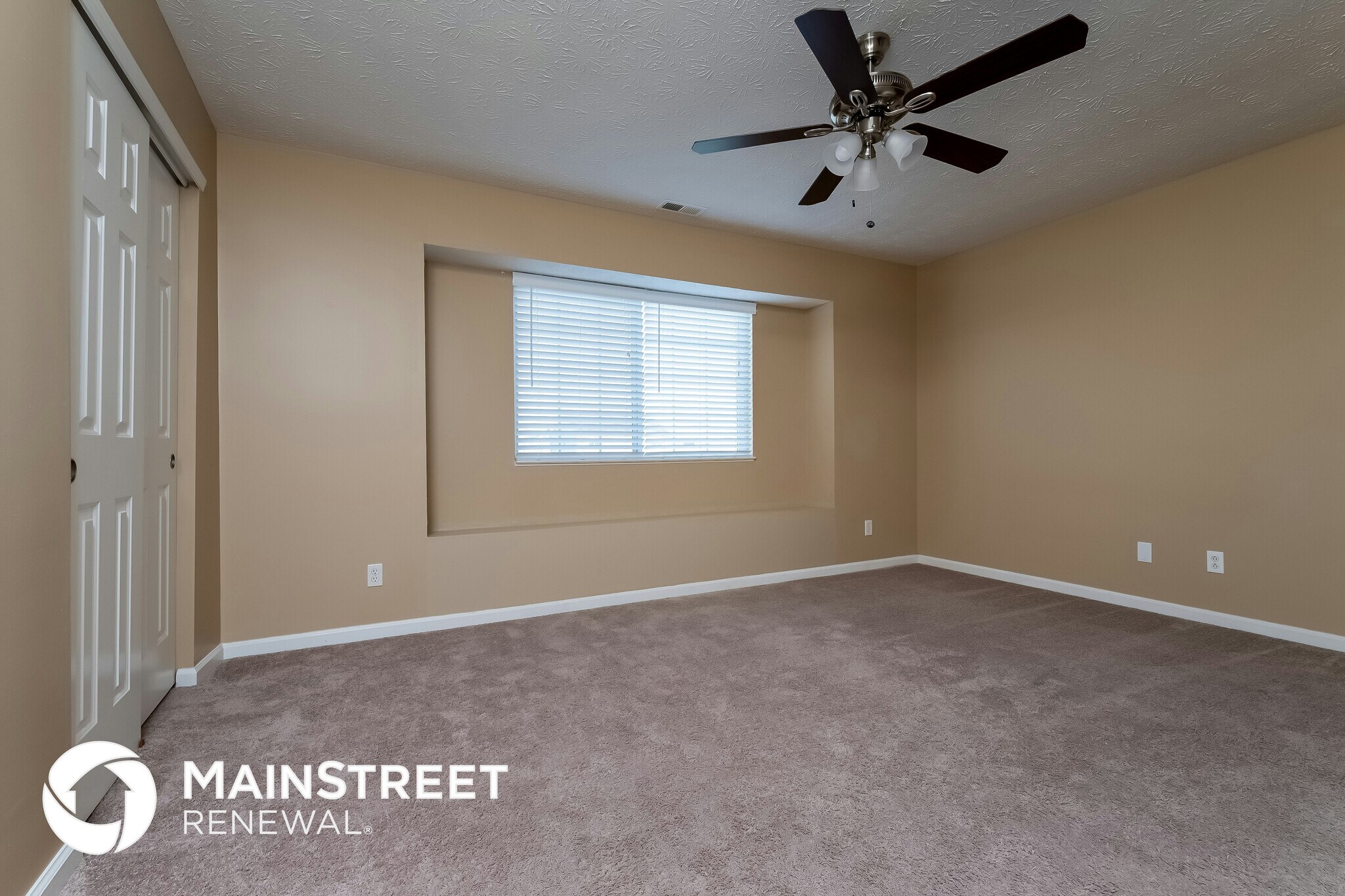 Building Photo - 6574 Largo Ln