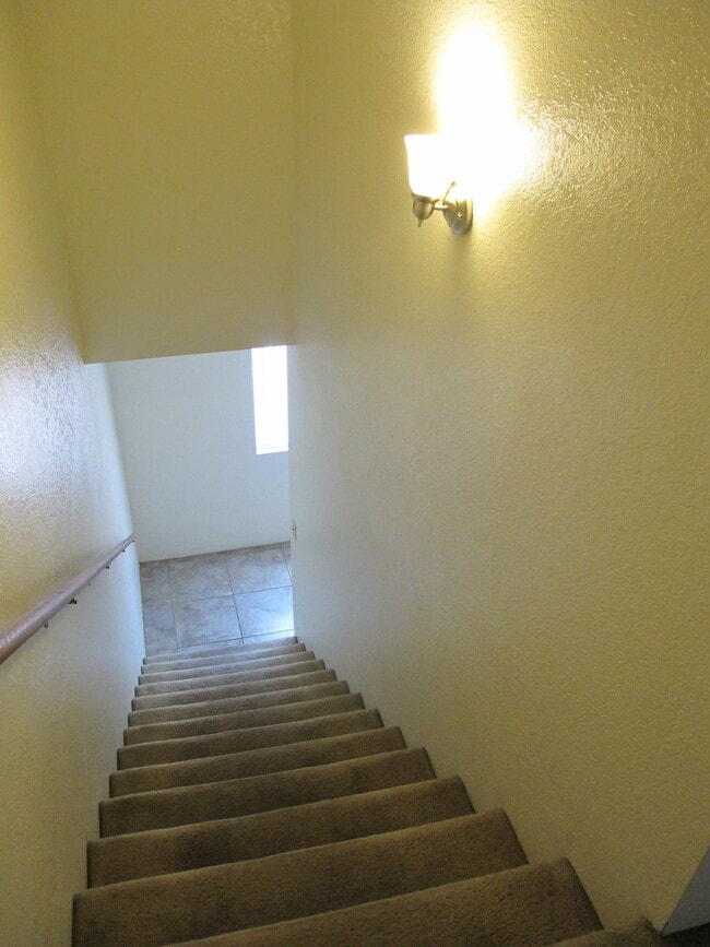 Building Photo - 1620 N Fremont Ave