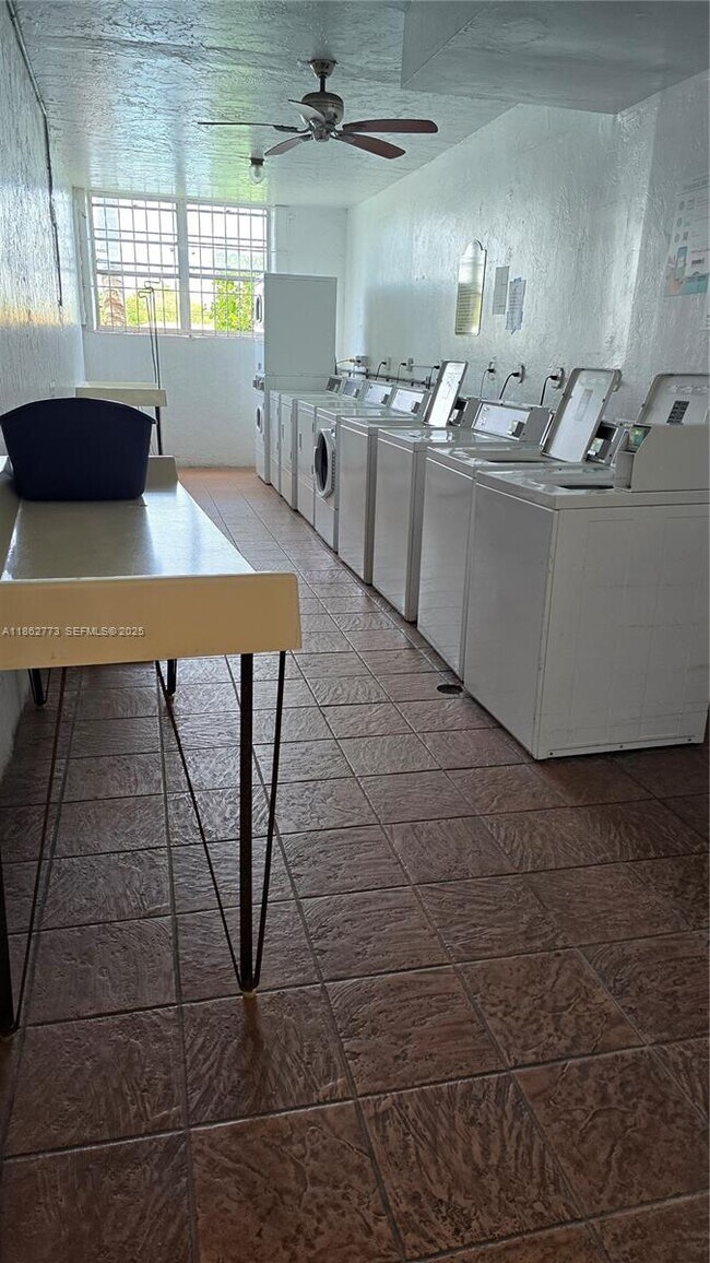 Building Photo - 7900 Tatum Waterway Dr