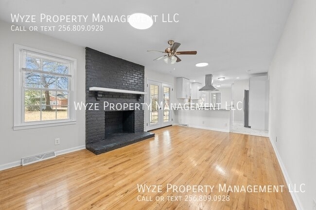 Building Photo - 2209 Rothmore Dr SW