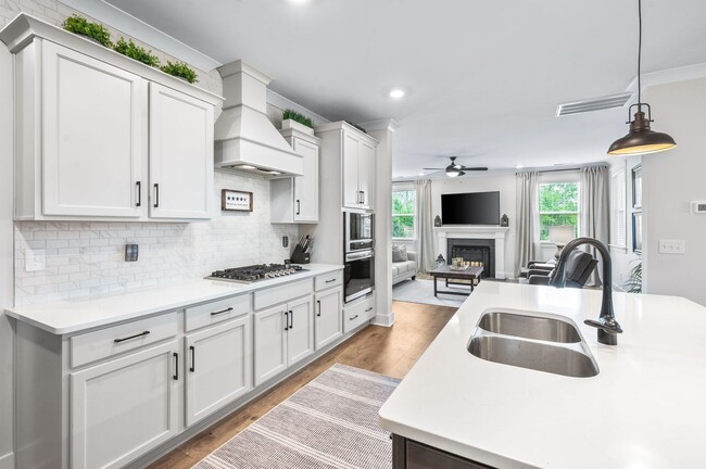 Building Photo - 4BR, 3.5BA home - Williamson County’s most desirable communities and areas