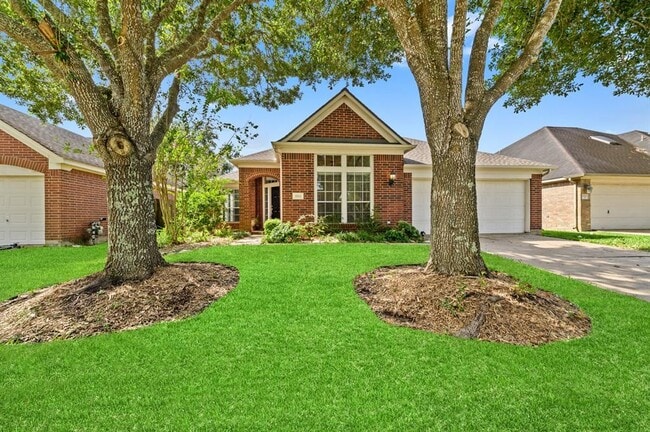 Building Photo - 3702 Glenhill Dr