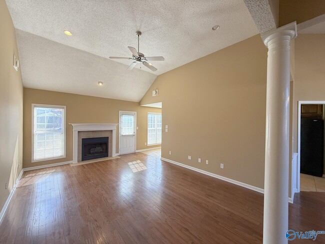 Building Photo - 176 Timber Oak Rd