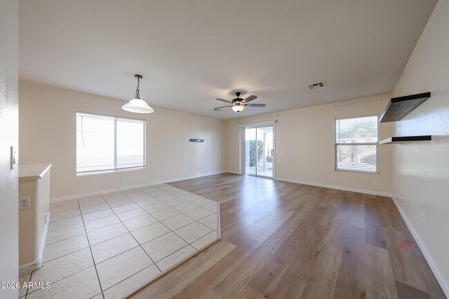 Building Photo - 1605 S 227th Ave