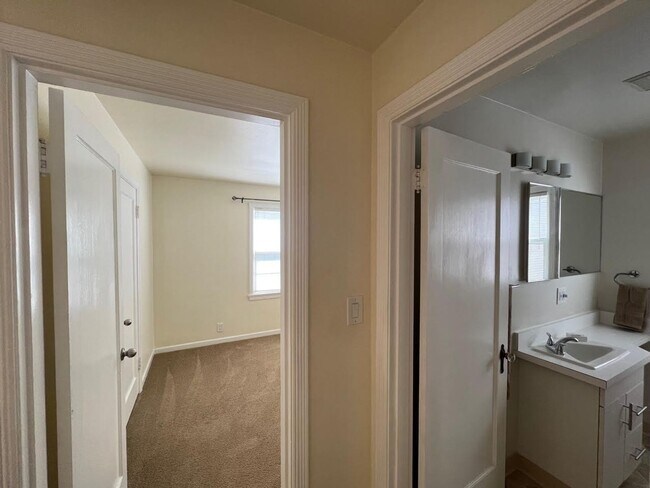 Building Photo - Beautiful 2 Bedroom/1 Bath Home in Magnolia for Rent!