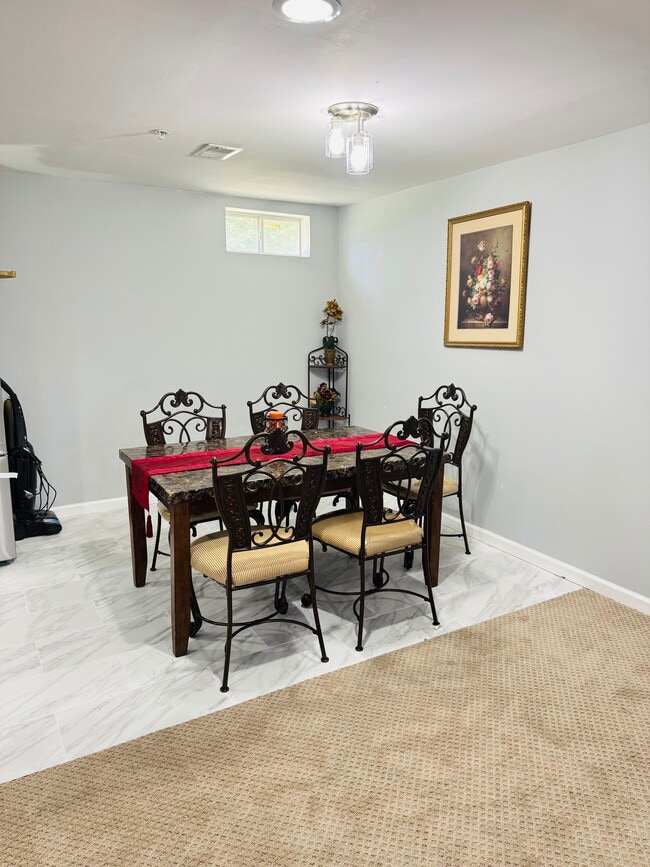 Building Photo - 13104 Bay Hill Dr