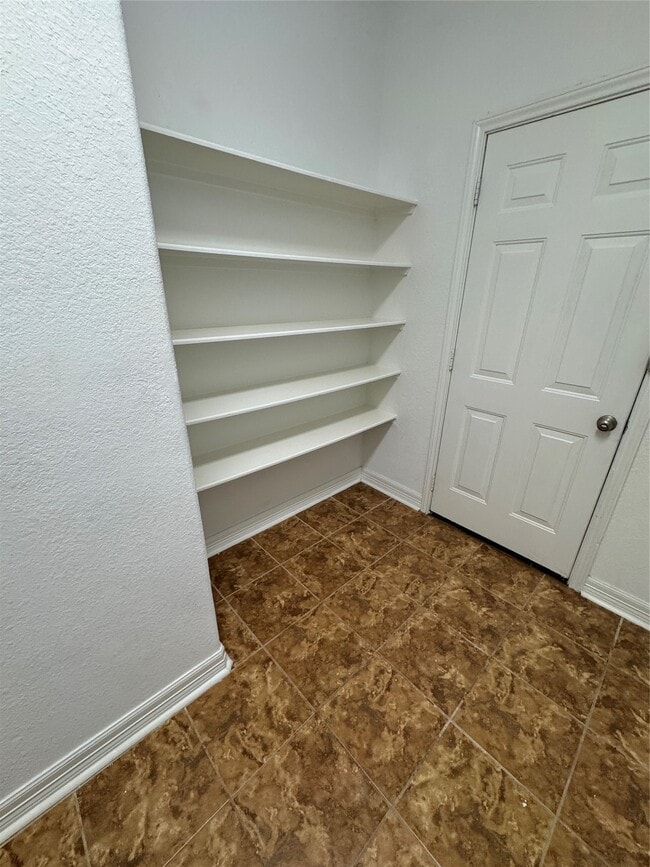 Building Photo - 6003 Marble Hollow Ln