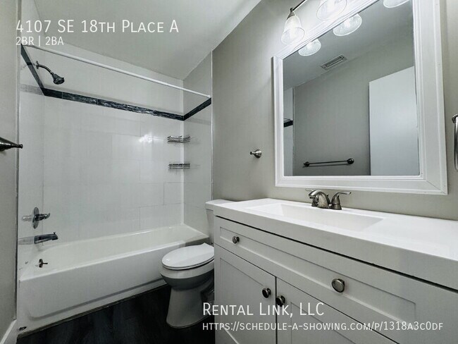 Building Photo - 4107 SE 18th Pl