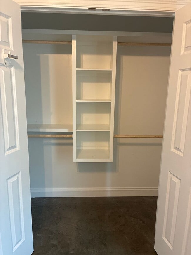 Building Photo - Duplex for lease
