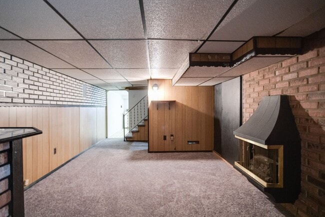 Building Photo - Two Bedroom Two Bathroom House In Baltimore City