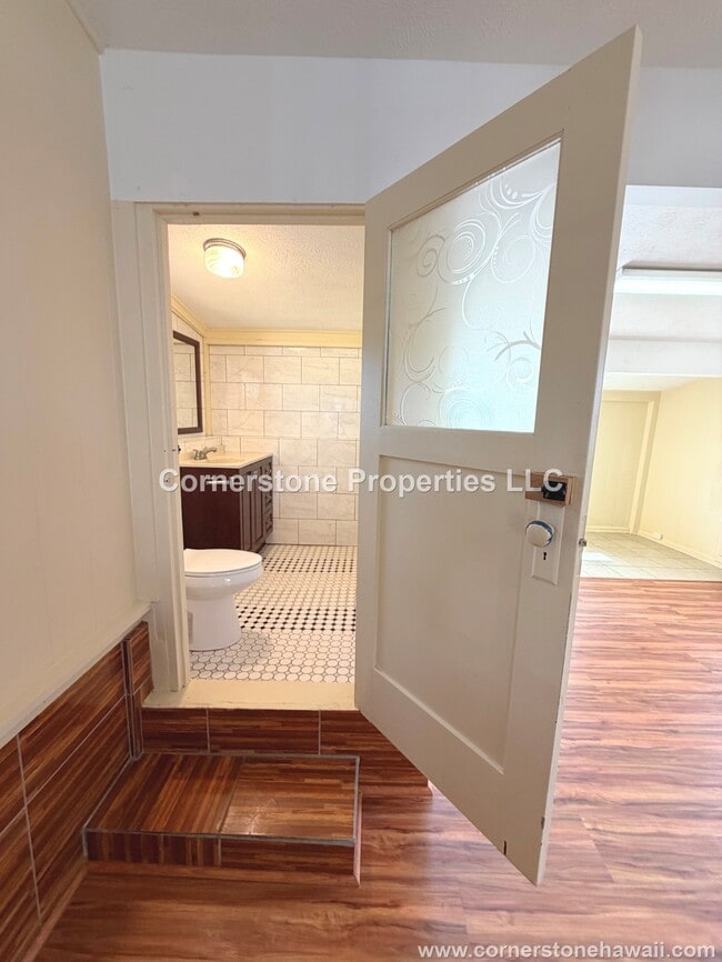 Building Photo - 1468 Noelani St