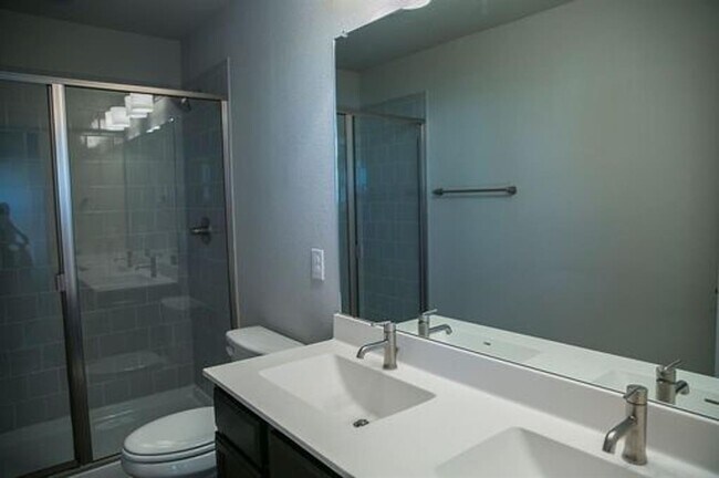 Building Photo - 117 Calm Water Loop