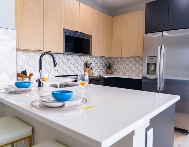 Interior Photo - HELIO