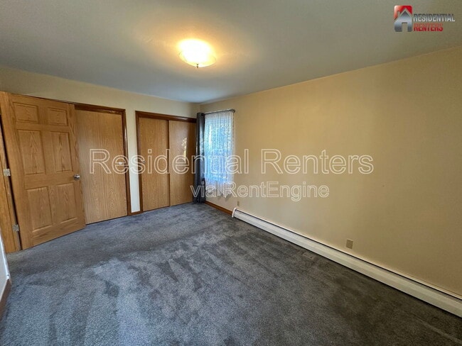 Building Photo - 1320 Wilson Dr